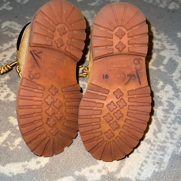 Toddler Timberland Boots - Picture 2 of 5